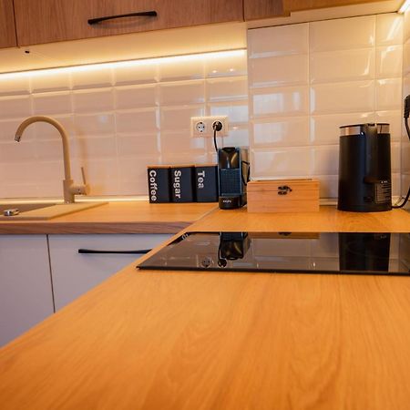 Emerald Suite With Private Parking فارنا المظهر الخارجي الصورة